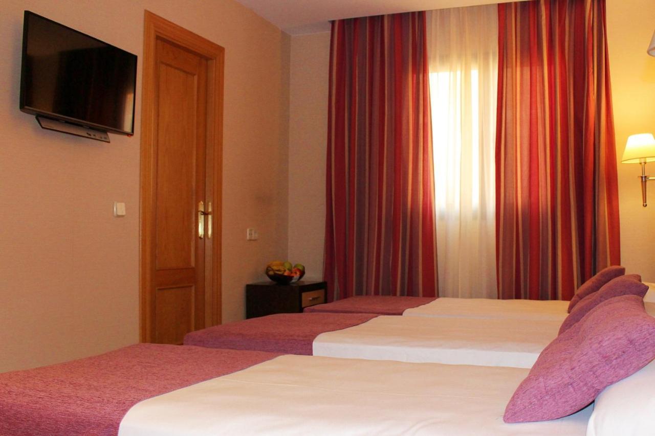 Hotel Equo Aranjuez Zimmer foto